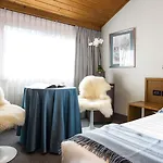Palace Wellness & Beauty