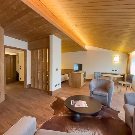 Отель Palace Wellness & Beauty Бормио